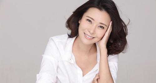 被医生告知活不过五十岁,被医生判定终身无法站立