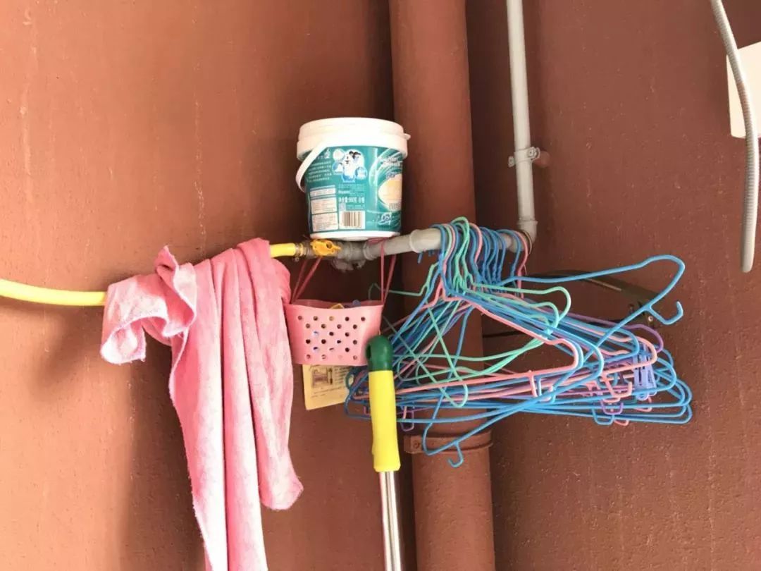 小阳台需要装洗手盆吗,阳台放拖把池好还是洗手盆好