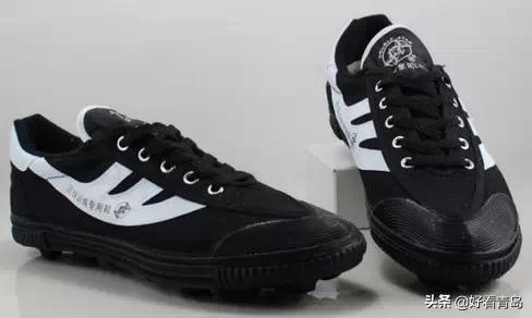 这大概是青岛人一生的第一双球鞋了吧？你也是这样的吧？