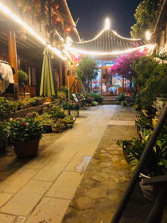 到云南10天9晚游吃住行费用全含,云南旅游900元玩五天