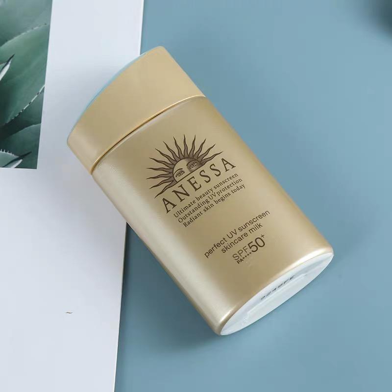 最好用的8款平价防晒霜,推荐几款好用不油腻的防晒霜