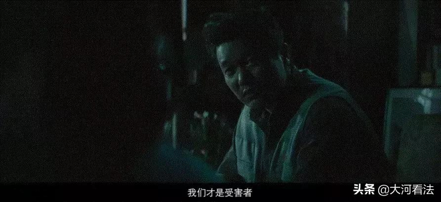 18个高三女孩：我们被同班男生P了裸照，上传到色情网站之后...