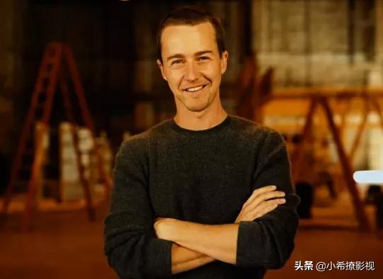 绿巨人浩克为啥不让爱德华诺顿来,如果爱德华诺顿继续演绿巨人