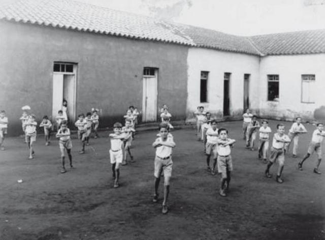 历史上最奇葩的足球赛,足球史上奇葩的比赛