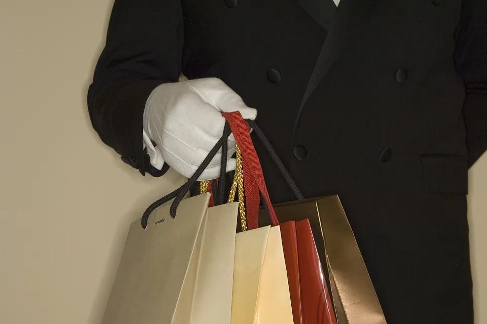 濂緢鍝佸競鍦簆rada,涓彜濂緢prada