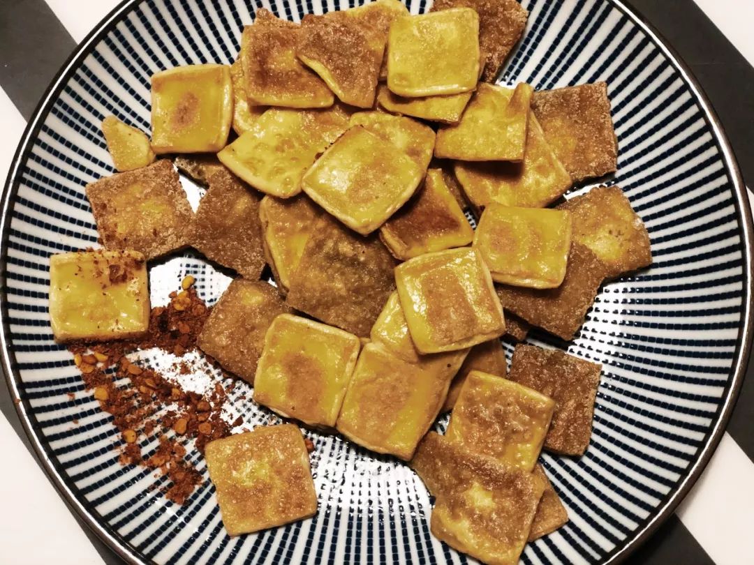 一个冬天的热乎气儿，全靠他们撑着了