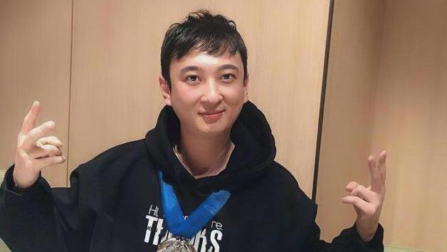 王思聪向女网红频频示好,王思聪被女网红怼的体无完肤