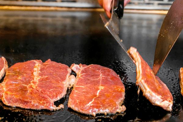 海鲜烤肉涮锅自助美食,好吃不贵的海鲜自助烤肉火锅推荐