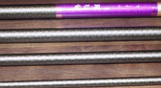 名伦黑坑竿选择鲤道还是无极,无极鲤黑坑竿