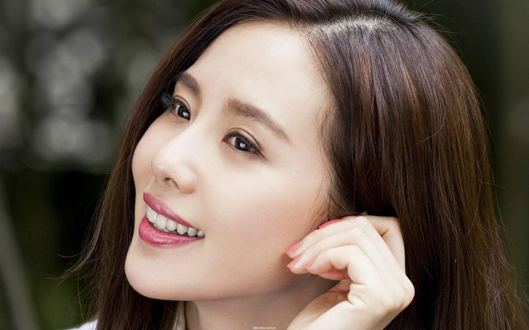 刘诗诗刘亦菲粉裙,刘诗诗杨幂惊艳高级照片