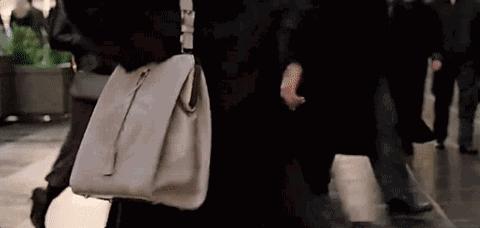 迪奥戴妃包掉皮,dior戴妃包红色掉色吗