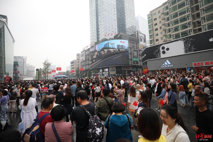 如今的春熙路是什么样,真实的春熙路