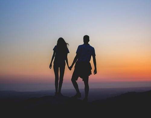 李银河说爱情做到这两点,李银河恋爱的三个过程