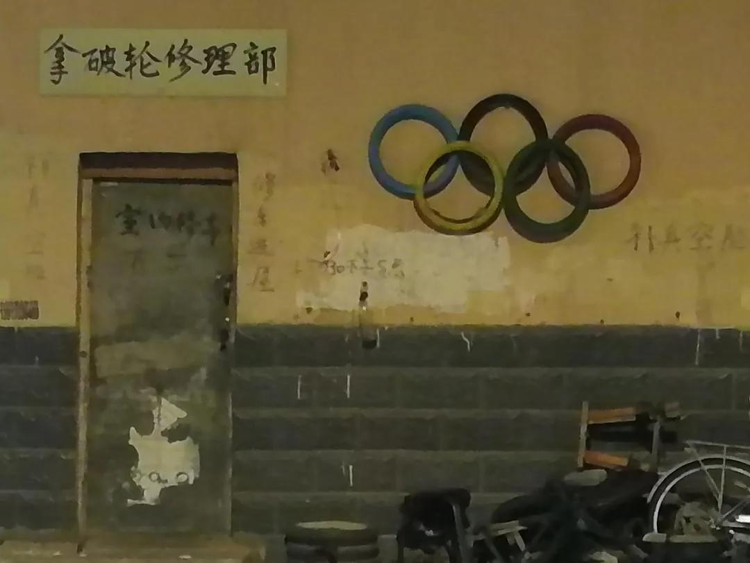 不被生活逼迫,不被生活逼到一定程度谁会这样