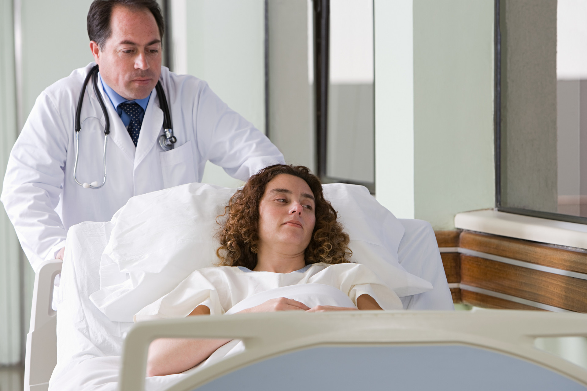 产后24小时需要做些什么护理,妈妈们产后24小时应该做的四件事