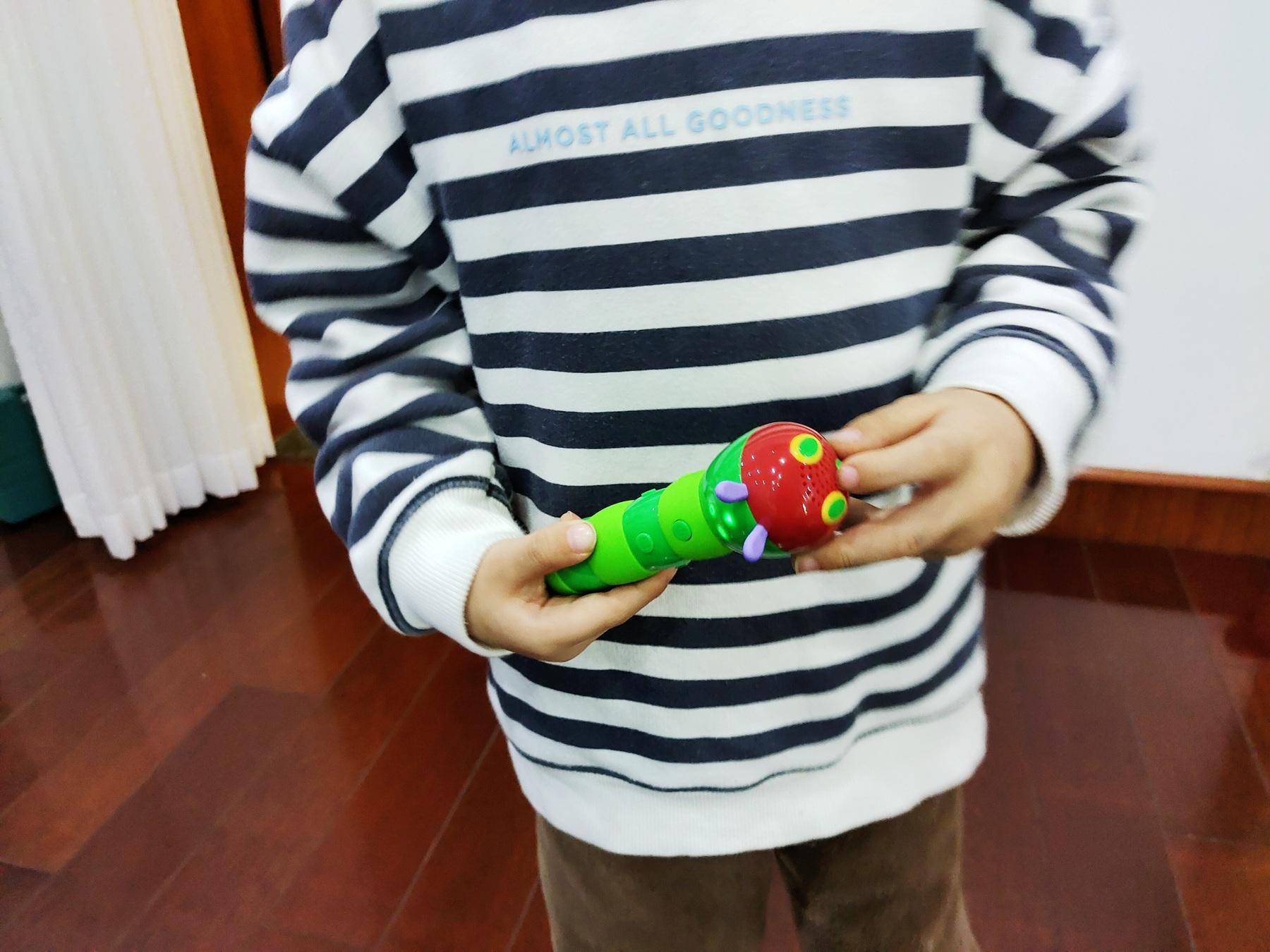 欢乐学习，共同成长，小彼恩WIFI版毛毛虫点读笔英语启蒙