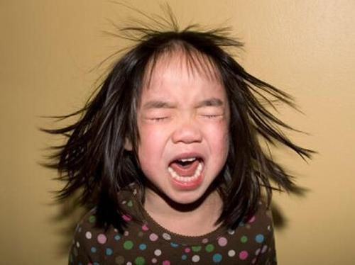 儿童火气大容易发脾气是什么原因,孩子脾气火气大怎么回事