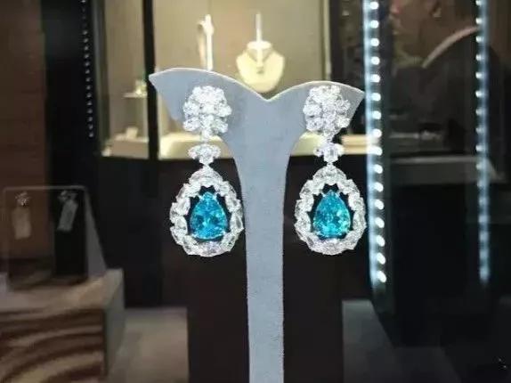 红色彩宝有哪些,红色彩宝都有哪几种