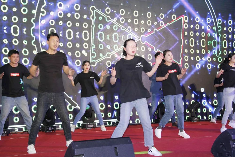 好得睐2018总结表彰会暨2019开工动员大会圆满召开！