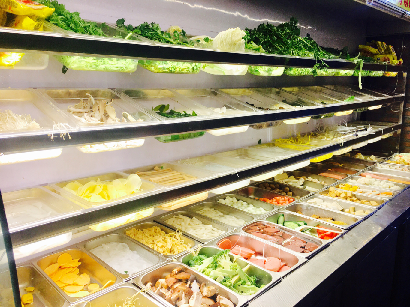 麻辣烫生意火爆的秘密,麻辣烫小店一年能赚20万吗