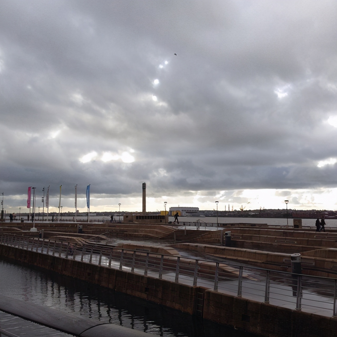 英国艺术留学中介多少钱,英国艺术留学一年费用需要多少