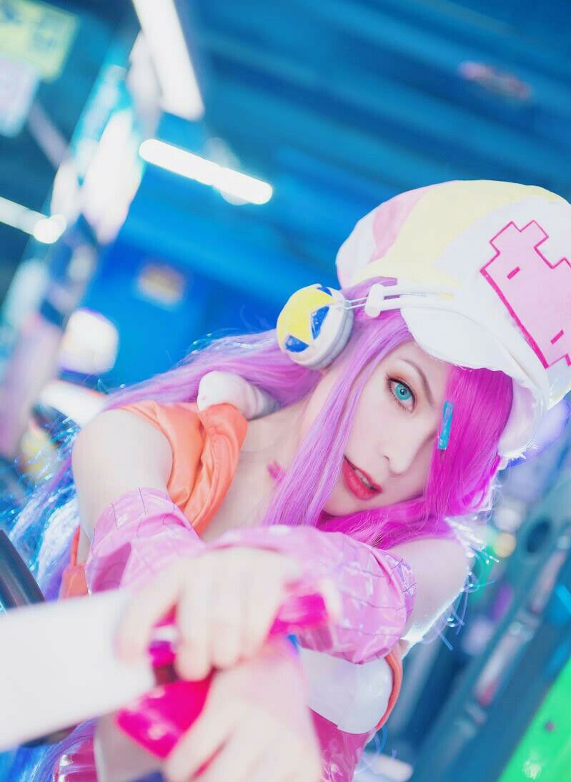 英雄联盟女英雄日常服装cos,lol手游电玩女神厄运小姐手感