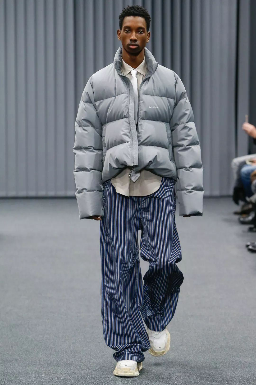 杨颖穿过的羽绒服品牌,杨颖穿的羽绒服