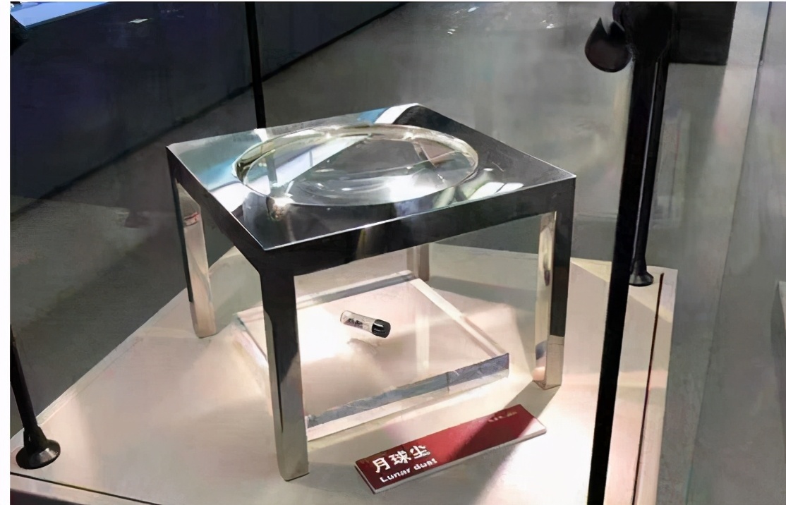 阿波罗号飞船登月真假,阿波罗宇航员登月到底是不是真的