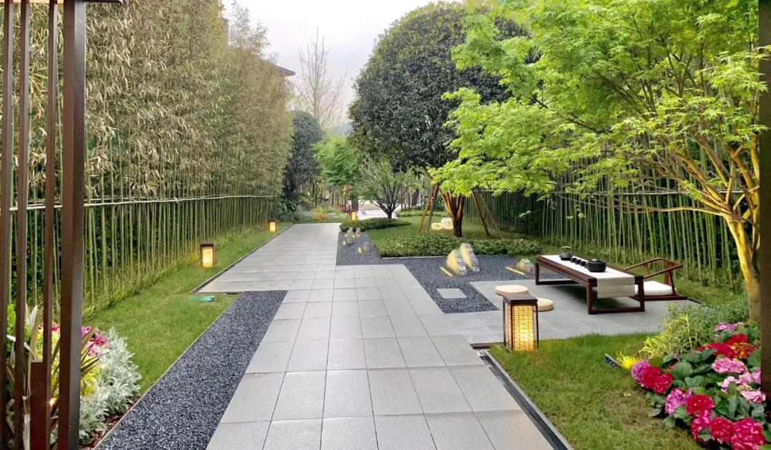 如果蓝湖郡搬到高新区管委会旁,有多少人能提前看到价值?