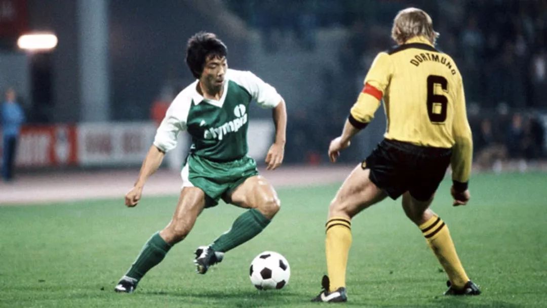 日本最成功的留洋球员,23岁日本留洋国脚创造个人历史