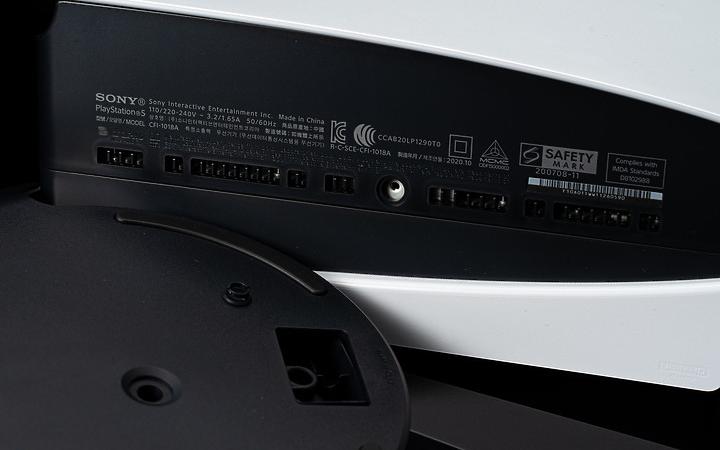 强大沉浸感,次世代主机PS5解析与PS4Pro试玩对比