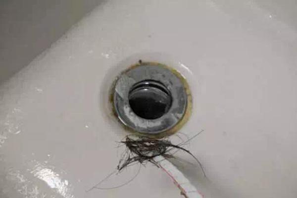 下水道堵住了怎么快速通方法,下水道堵住了怎么办有什么方法