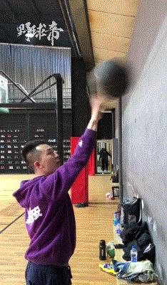 如何练就投篮手型,怎么练就一手稳定的中投