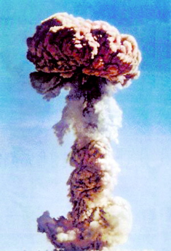 我国首次核爆前禁区内惊现神秘人群，惊动周总理