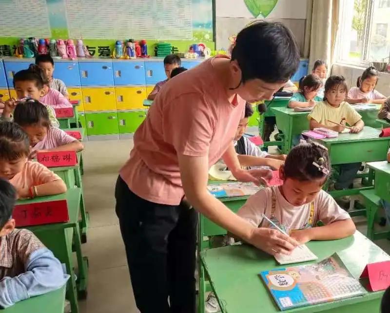 小学课后服务综合素养提升方式,课后服务促进学生个性发展