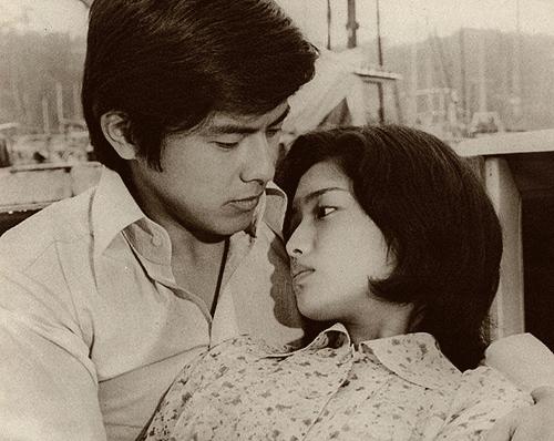 从喇叭裤港台货到抖音带货，看新中国70年消费变迁