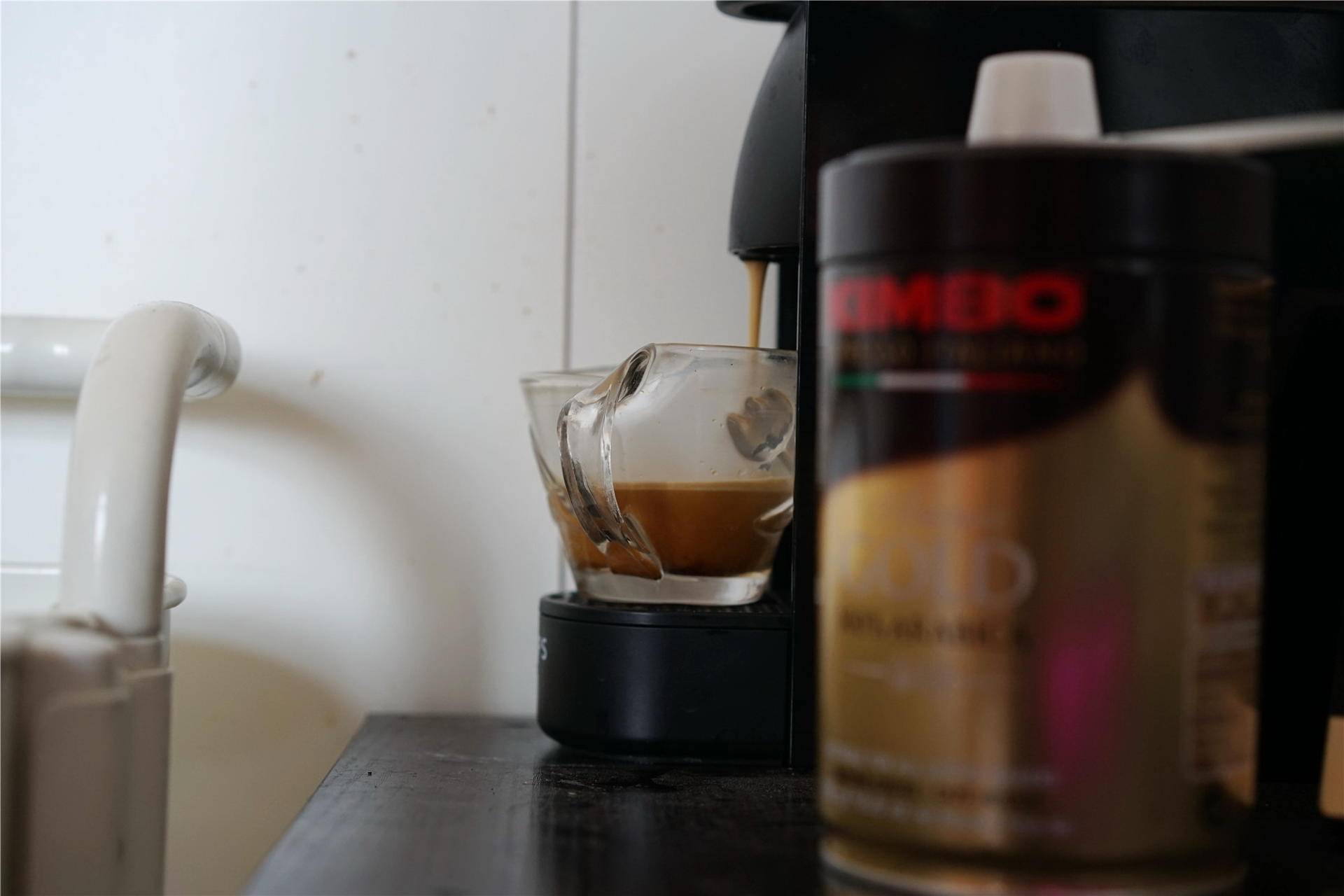 大家觉得我这一桌子东西怎么样？老黄的2020年桌面分享