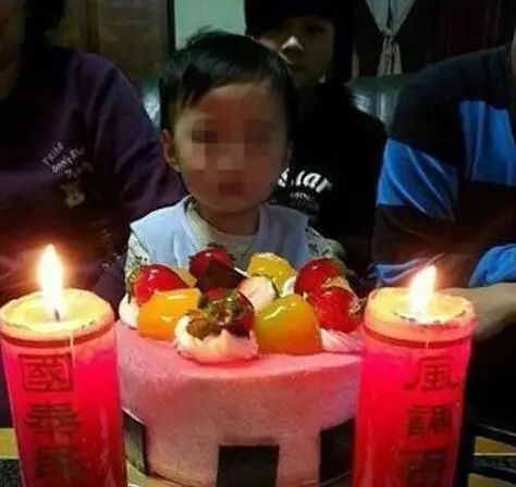 虽然她是在鄙视，不过我突然有了个大胆的想法