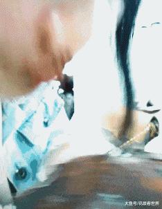 搞笑gif一看就是聪明人,搞笑gif趣图果然是亲生的笑死我了