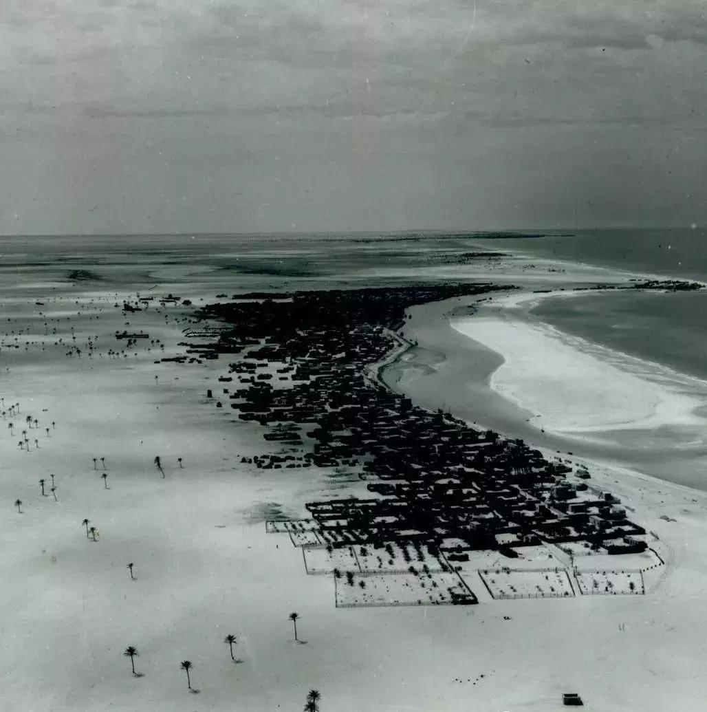 迪拜从小渔村变成壕城,迪拜从一个小渔村发展到现在