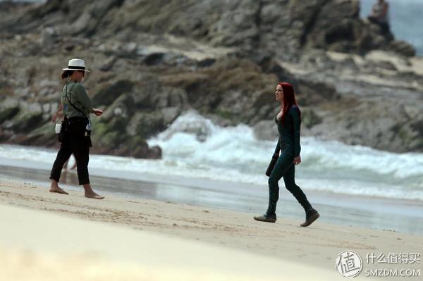 看腻了小鲜肉？《海王》凭肌肉和女神实现口碑逆袭：DC漫改指南