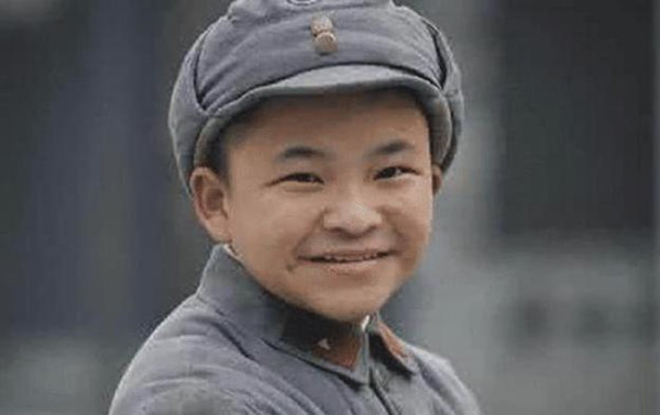 “抗震小英雄”林浩：立志考清华大学建筑系，后来为何当了明星？