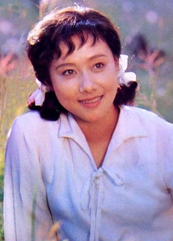 囧妈徐峥黄梅莹开启母子治愈之旅,黄梅莹演囧妈片酬