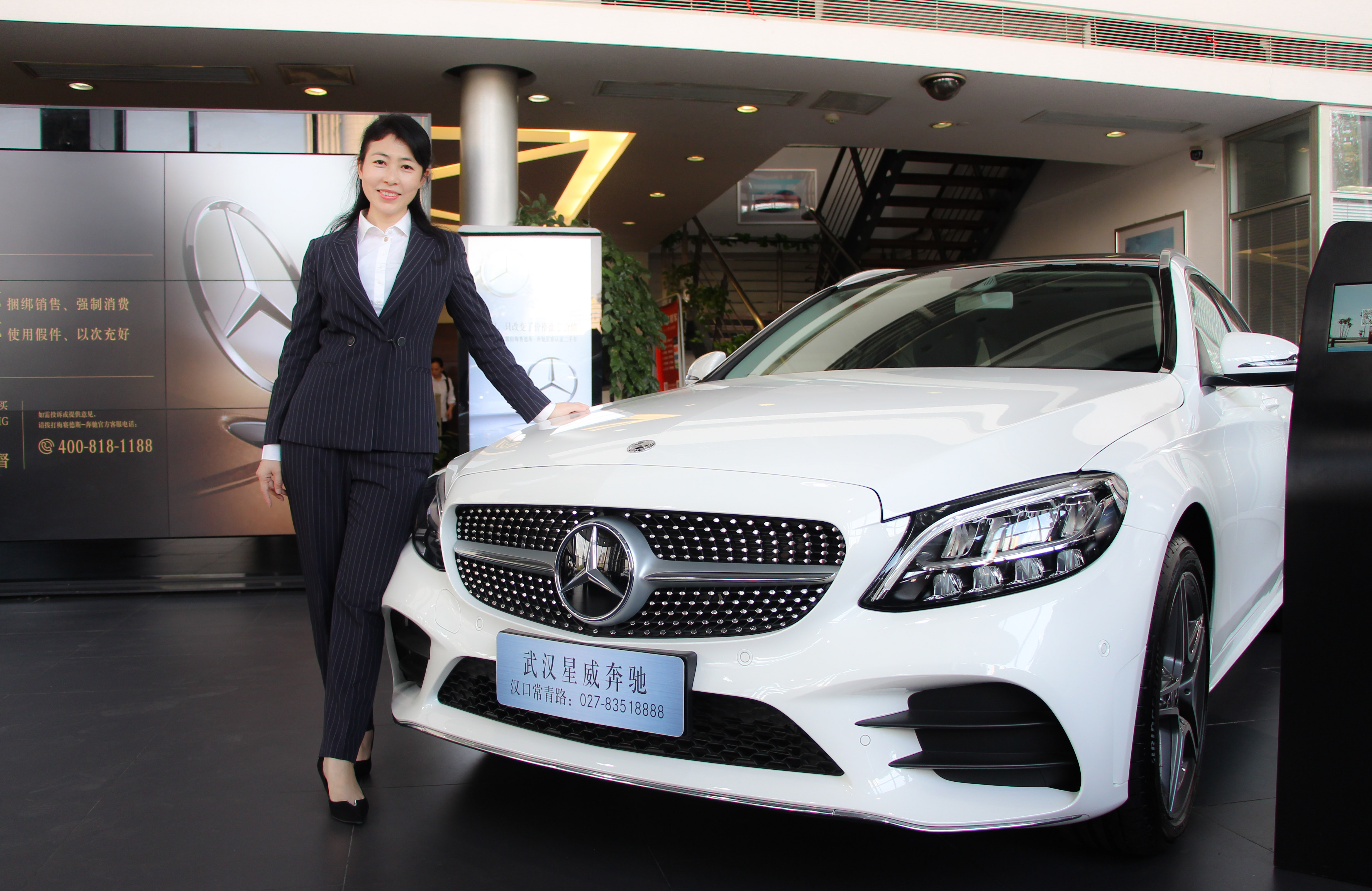 风波后奔驰如何走出困境？我们走访了4S店发现还真不一样了