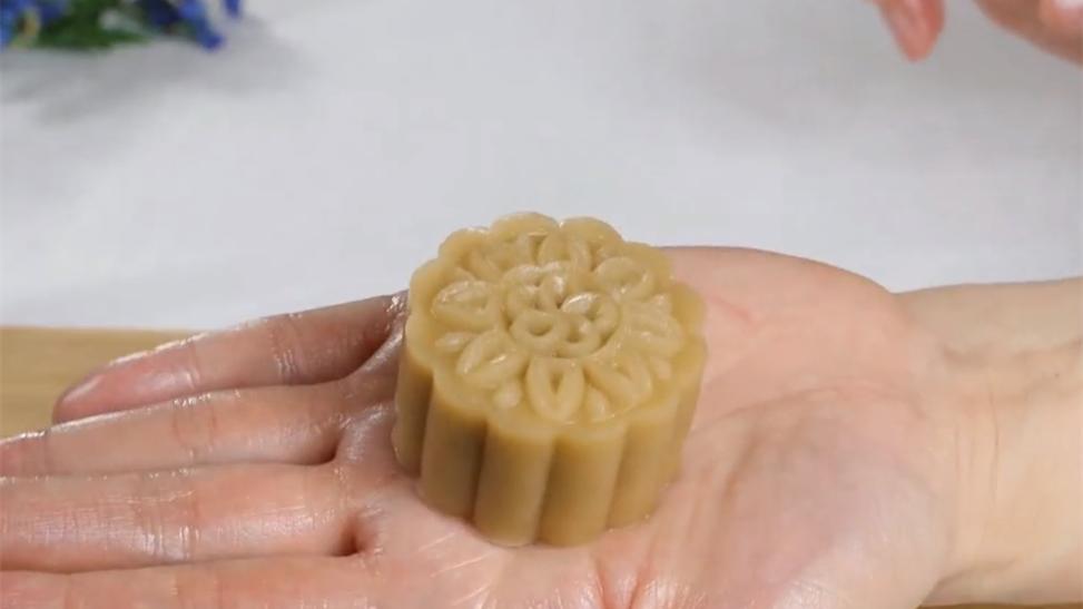 中秋节送礼不送月饼送什么,中秋节长辈送礼送八样东西