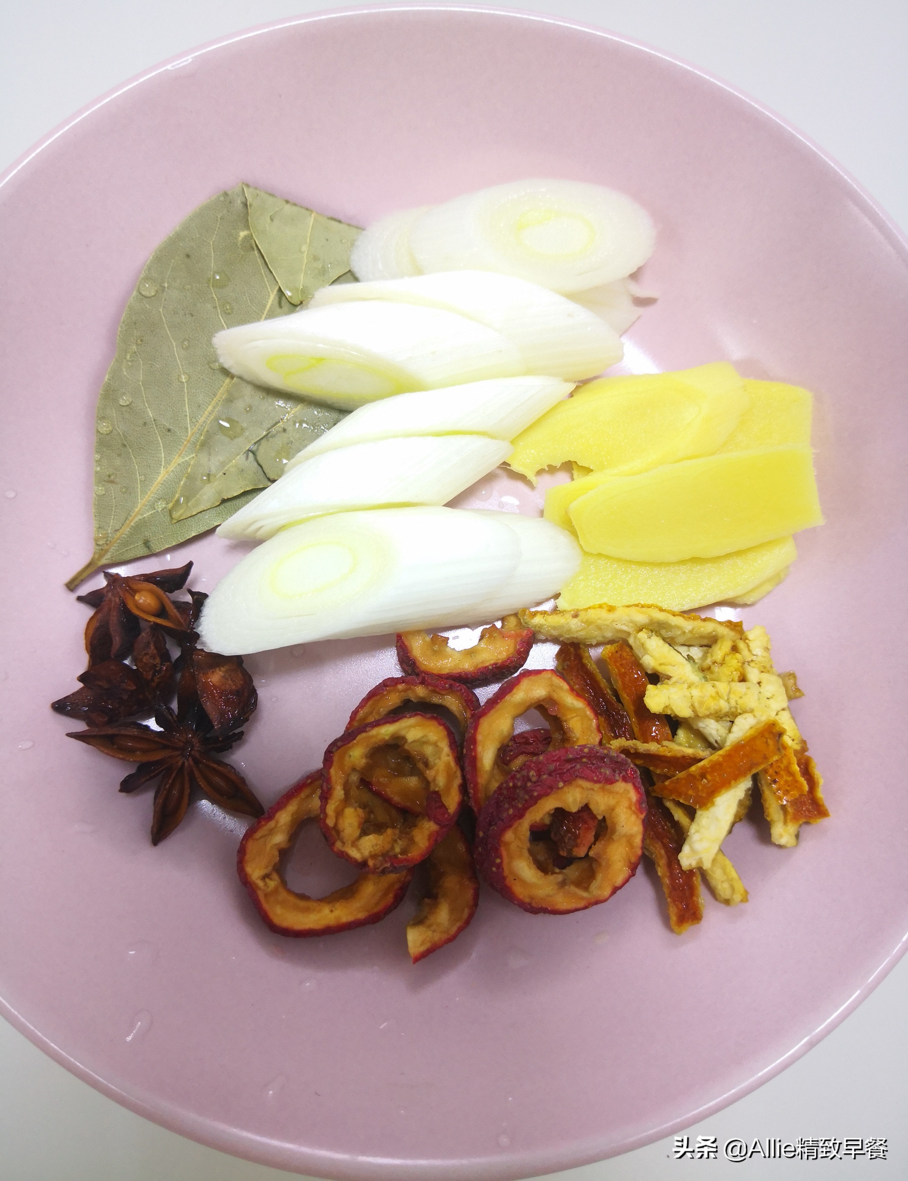 正宗牛肉拉面的做法全过程,牛肉拉面的面怎么制作