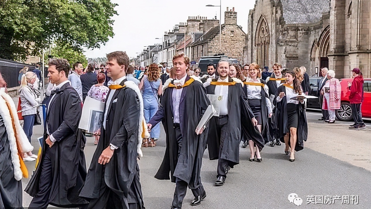 全英大学生将排查检测.威尔士取消Alevel/GCSE考试.