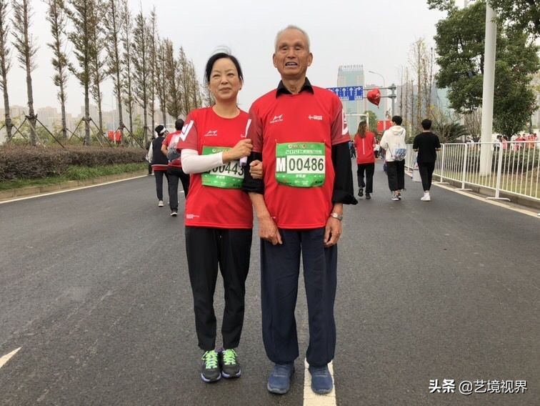 奔跑中国潜江国际马拉松赛视频,宁波吉利汽车马拉松