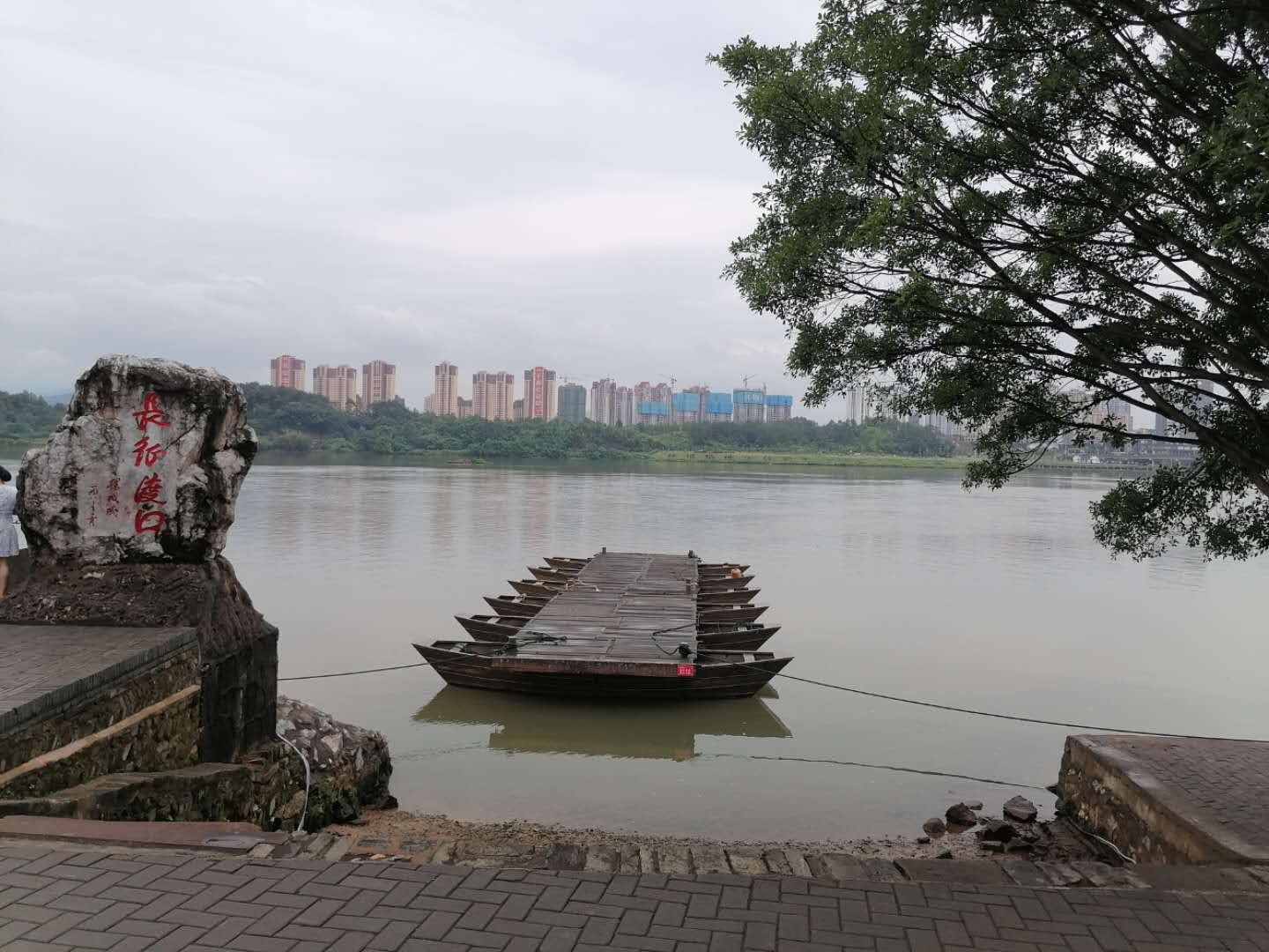 浮躁人间守住那个安静的心,浮躁的尘世里能够安守一份宁静