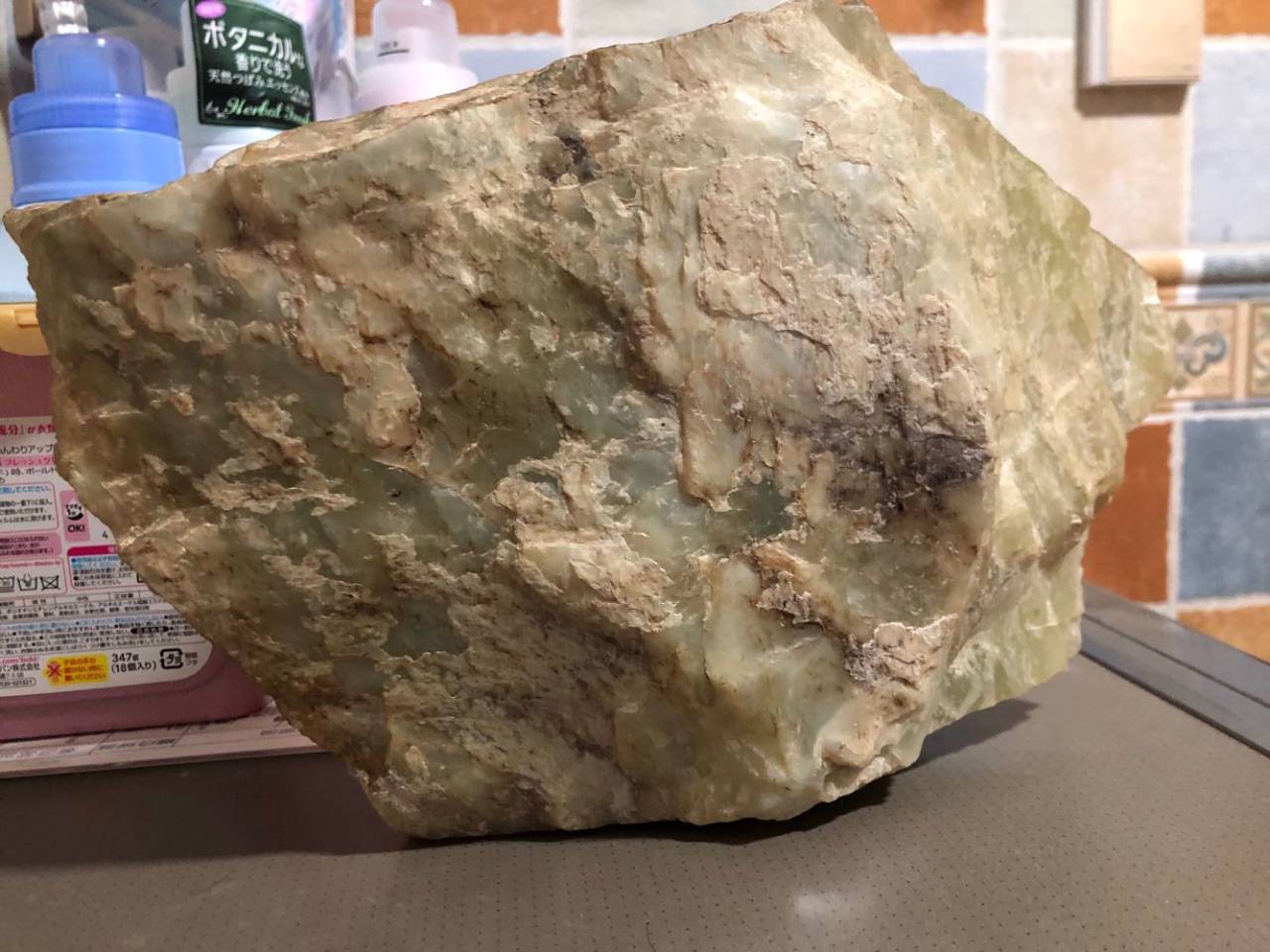 痛风性肾结石可以用激光碎石技术吗?